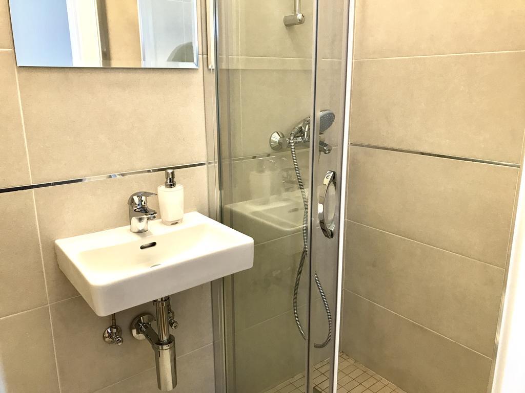 Apartment Svea - Free Parking Дубровник Екстер'єр фото